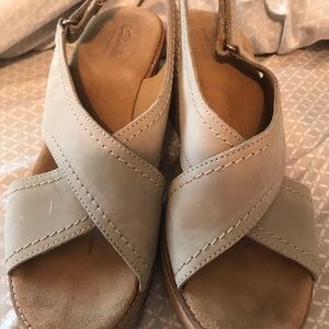 Great Clark sandals